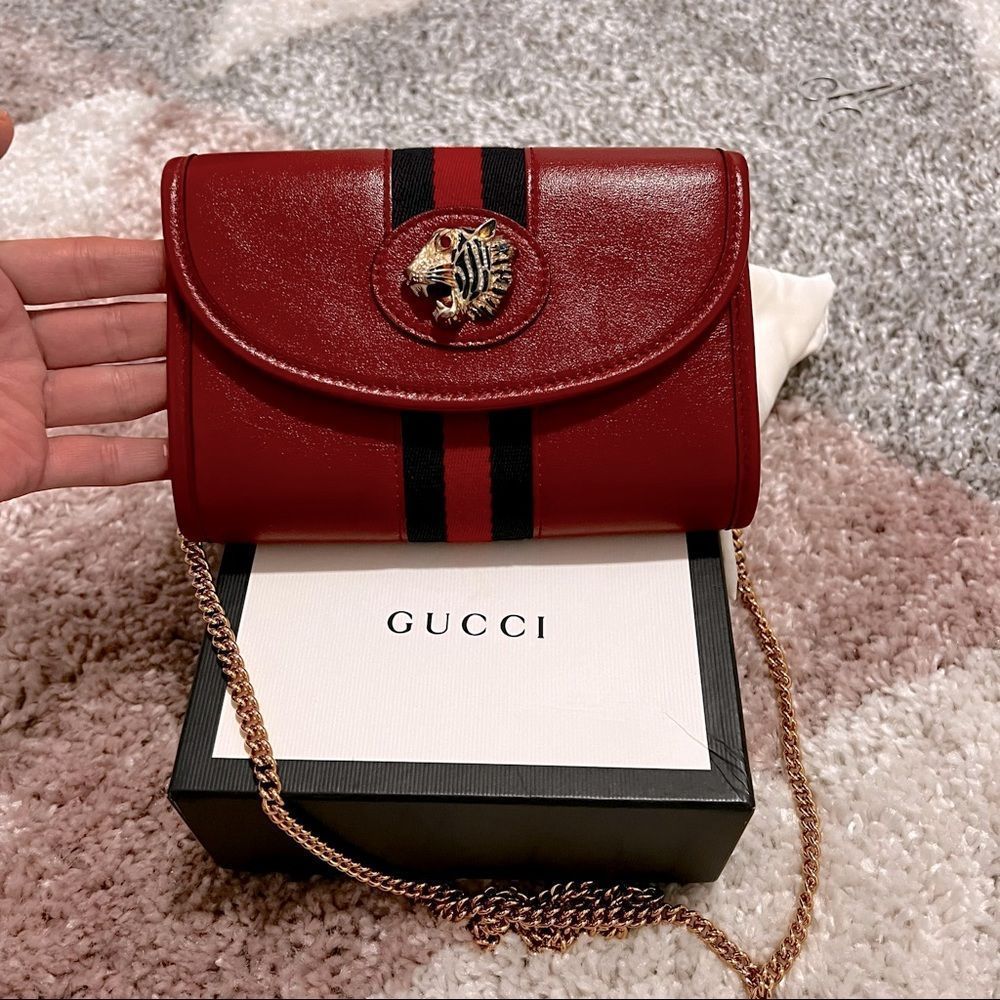 Gucci Rajah Mini Leather Shoulder Bag In Red -Authentic - Picture 4 of 11